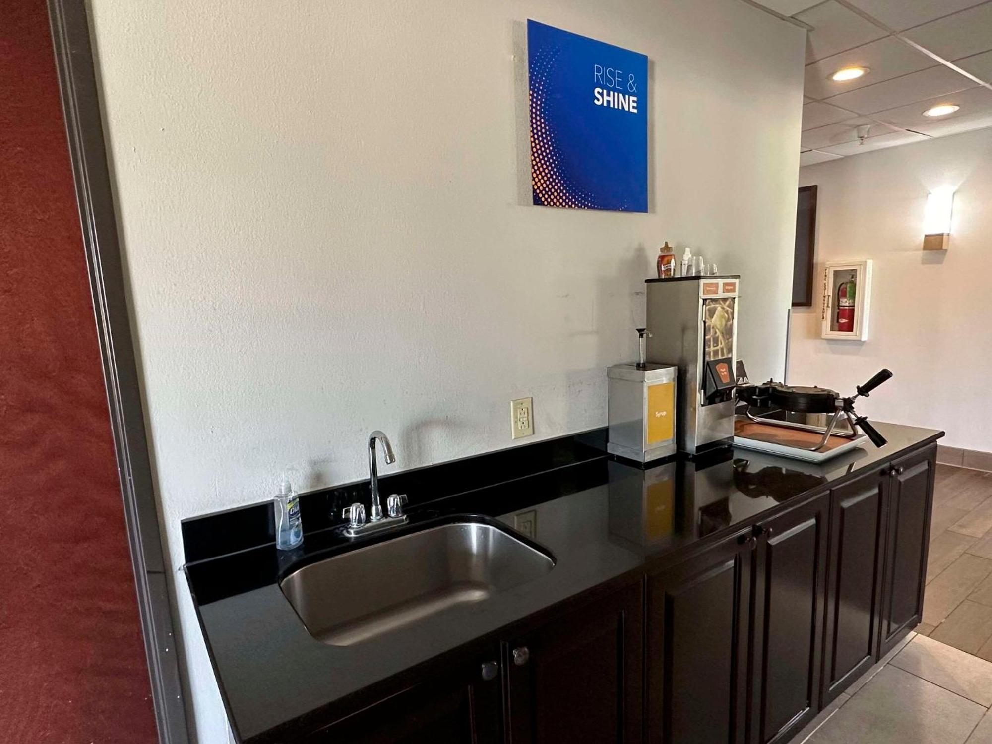 Comfort Suites Jackson-Cape Girardeau מראה חיצוני תמונה